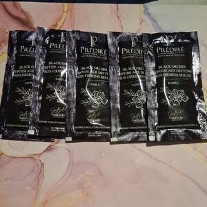 Prédiré Black Orchid Peptide Age Defying Skin Firming Serum - Black